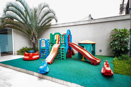 Apartamento à venda com 328m², 4 quartos e 4 vagasPlayground