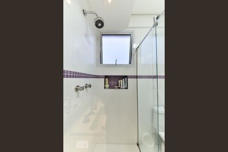 Apartamento à venda com 328m², 4 quartos e 4 vagasBanheiro da Suíte 2