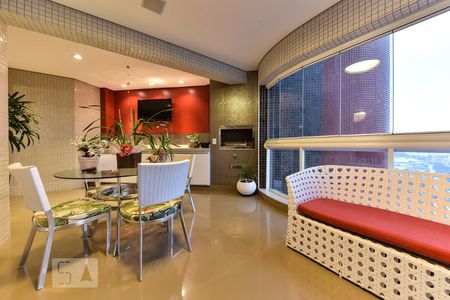 Apartamento à venda com 328m², 4 quartos e 4 vagasVaranda Gourmet