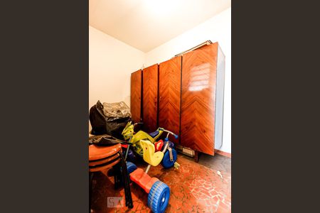 Casa à venda com 250m², 3 quartos e 5 vagasQuarto de Serviço