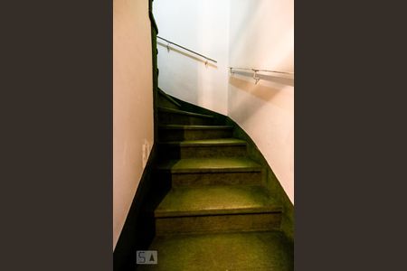 Escadas Quartos de casa à venda com 3 quartos, 250m² em Vila Medeiros, São Paulo