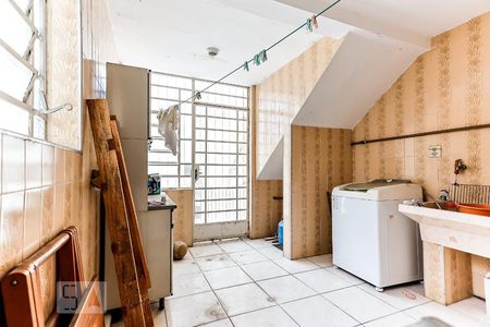 Casa à venda com 250m², 3 quartos e 5 vagasÁrea de Serviço