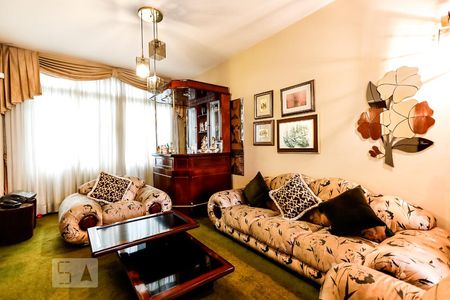 Sala de casa à venda com 3 quartos, 250m² em Vila Medeiros, São Paulo