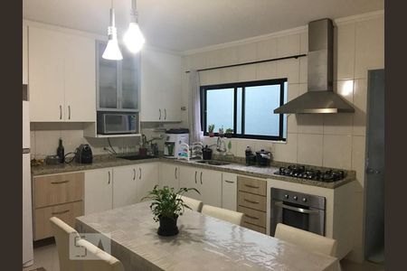 Apartamento à venda com 83m², 2 quartos e 1 vaga Apartamento à venda com 83m², 2 quartos e 1 vagaCozinha
