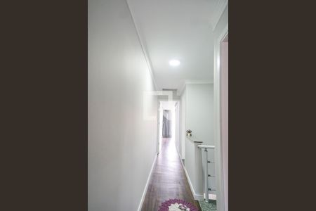 Casa à venda com 450m², 4 quartos e 4 vagas Casa à venda com 450m², 4 quartos e 4 vagasCorredor dos quartos