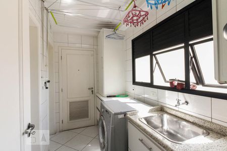 Apartamento à venda com 151m², 3 quartos e 3 vagasÁrea de serviço 