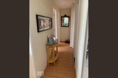 Corredor de apartamento para alugar com 3 quartos, 70m² em Cidade Industrial, Curitiba