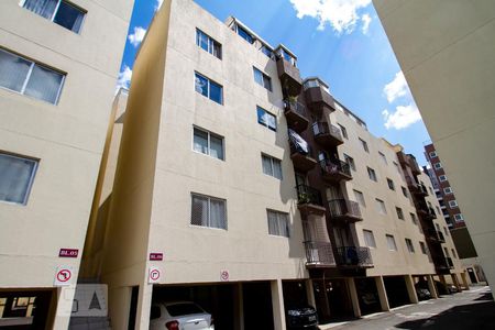 Apartamento para alugar com 68m², 3 quartos e 1 vagaÁrea comum/Garagem