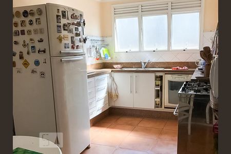 Apartamento para alugar com 125m², 3 quartos e 2 vagas Apartamento para alugar com 125m², 3 quartos e 2 vagasCozinha