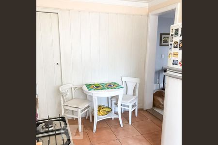 Apartamento para alugar com 125m², 3 quartos e 2 vagas Apartamento para alugar com 125m², 3 quartos e 2 vagasCozinha