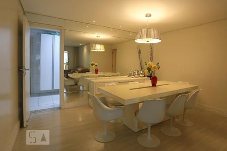 Sala de apartamento à venda com 3 quartos, 110m² em Paraíso do Morumbi, São Paulo