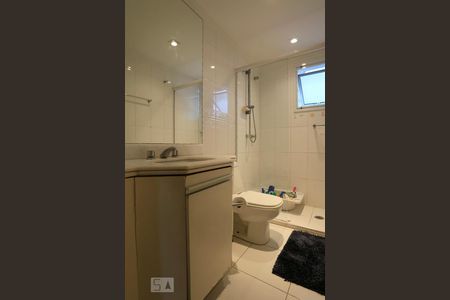 Apartamento à venda com 110m², 3 quartos e 3 vagasBanheiro do Corredor