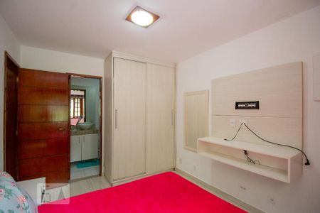 Casa à venda com 250m², 3 quartos e 5 vagasSuíte 2