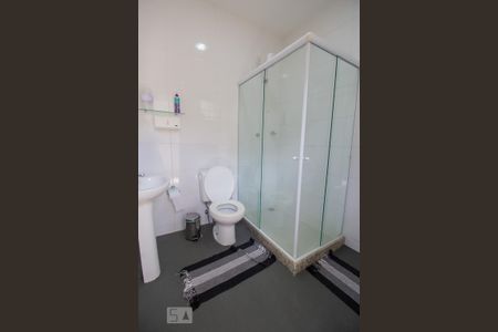 Casa à venda com 250m², 3 quartos e 5 vagasBanheiro da Área de Lazer