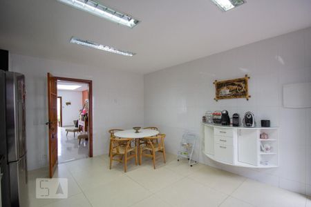Casa à venda com 250m², 3 quartos e 5 vagasCozinha