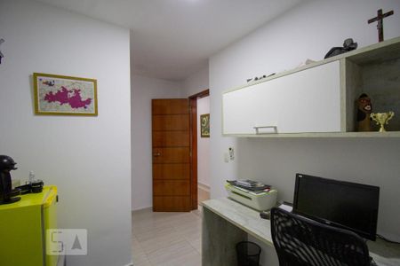 Casa à venda com 250m², 3 quartos e 5 vagasEscritório