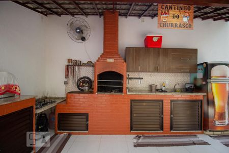 Casa à venda com 250m², 3 quartos e 5 vagasChurrasqueira