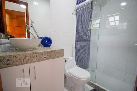 Casa à venda com 250m², 3 quartos e 5 vagasBanheiro da Suíte 3