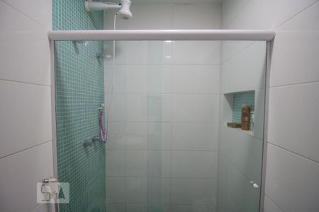 Casa à venda com 250m², 3 quartos e 5 vagasBanheiro da Suíte 2