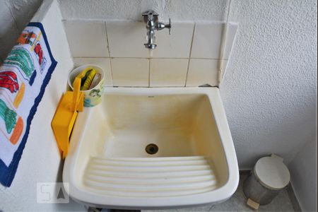 Área de Serviço - Tanque de apartamento para alugar com 2 quartos, 76m² em Jacarepaguá, Rio de Janeiro