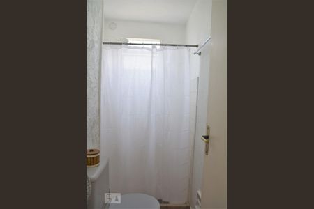 Banheiro de apartamento para alugar com 2 quartos, 76m² em Jacarepaguá, Rio de Janeiro
