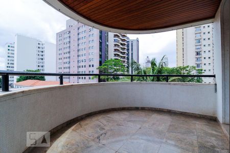 Apartamento para alugar com 170m², 3 quartos e 2 vagasVaranda