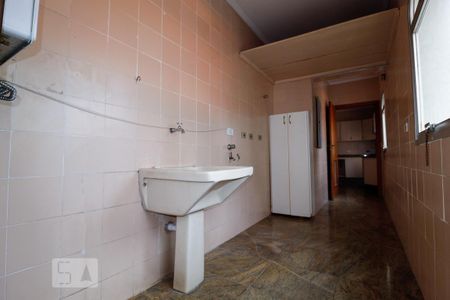 Detalhe da área de serviço de apartamento para alugar com 3 quartos, 170m² em Perdizes, São Paulo