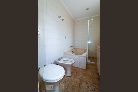 Apartamento para alugar com 170m², 3 quartos e 2 vagasSuíte do Quarto 1