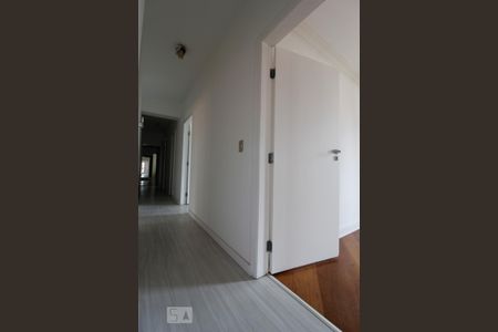 Apartamento para alugar com 170m², 3 quartos e 2 vagasCorredor 