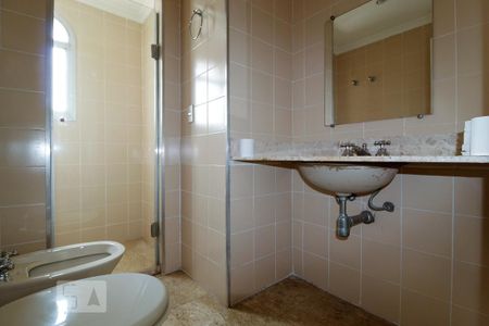 Apartamento para alugar com 170m², 3 quartos e 2 vagasBanheiro