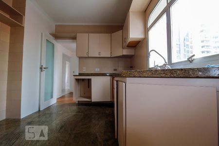Apartamento para alugar com 170m², 3 quartos e 2 vagasCozinha