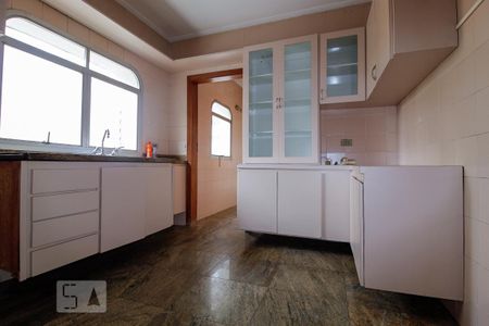 Apartamento para alugar com 170m², 3 quartos e 2 vagasCozinha