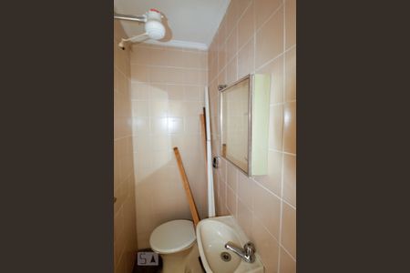 Apartamento para alugar com 170m², 3 quartos e 2 vagasBanheiro de Serviço