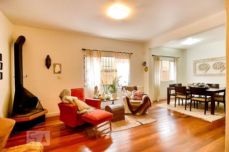 Casa à venda com 428m², 5 quartos e 4 vagasSala de Estar