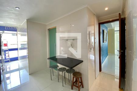 Apartamento para alugar com 120m², 2 quartos e 2 vagasCozinha