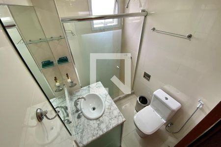 Apartamento para alugar com 120m², 2 quartos e 2 vagasBanheiro Social