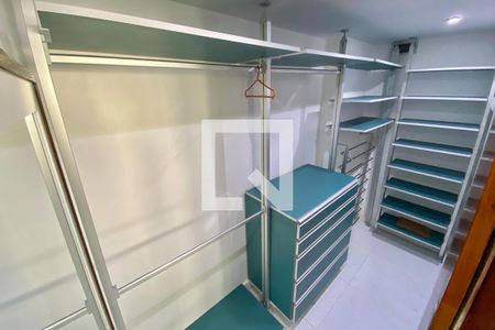 Apartamento para alugar com 120m², 2 quartos e 2 vagasQuarto 2 - Closet