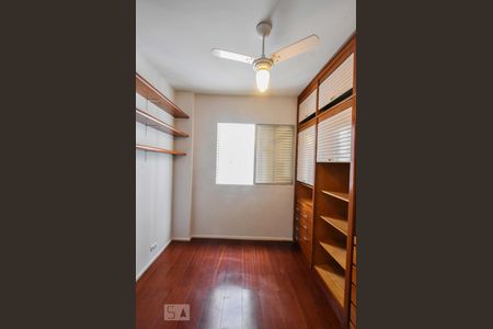 Apartamento à venda com 85m², 3 quartos e 1 vagaQuarto 02