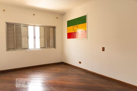 Casa à venda com 500m², 5 quartos e 8 vagas Casa à venda com 500m², 5 quartos e 8 vagasQuarto 3