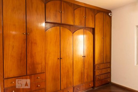 Casa à venda com 500m², 5 quartos e 8 vagas Casa à venda com 500m², 5 quartos e 8 vagasQuarto 2 Guarda Roupa