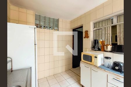 Casa à venda com 142m², 3 quartos e 3 vagas Casa à venda com 142m², 3 quartos e 3 vagasCozinha