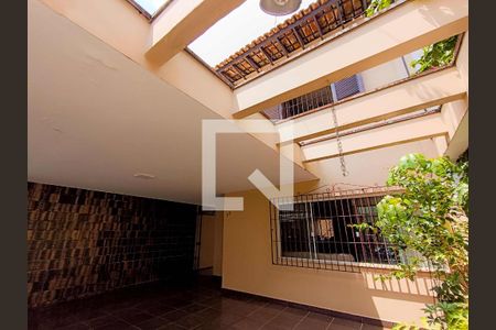 Casa à venda com 142m², 3 quartos e 3 vagas Casa à venda com 142m², 3 quartos e 3 vagasÁrea comum