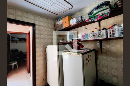 Casa à venda com 142m², 3 quartos e 3 vagas Casa à venda com 142m², 3 quartos e 3 vagasÁrea de Serviço