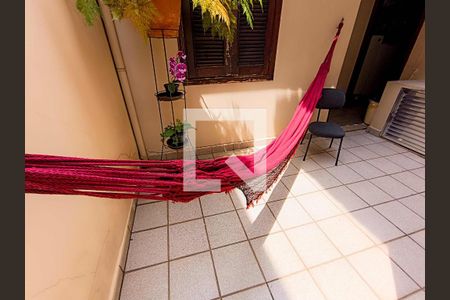 Casa à venda com 142m², 3 quartos e 3 vagas Casa à venda com 142m², 3 quartos e 3 vagasÁrea comum