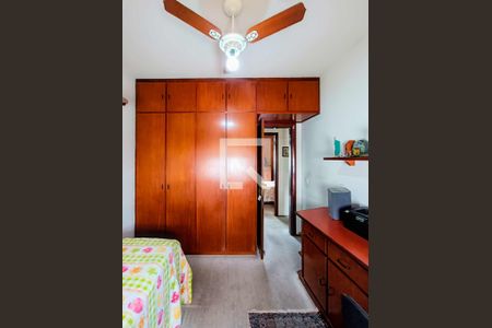 Casa à venda com 142m², 3 quartos e 3 vagas Casa à venda com 142m², 3 quartos e 3 vagasQuarto 4