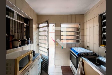 Casa à venda com 142m², 3 quartos e 3 vagas Casa à venda com 142m², 3 quartos e 3 vagasCozinha