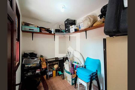 Casa à venda com 142m², 3 quartos e 3 vagas Casa à venda com 142m², 3 quartos e 3 vagasDeposito