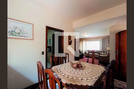 Casa à venda com 142m², 3 quartos e 3 vagas Casa à venda com 142m², 3 quartos e 3 vagasSala de Jantar