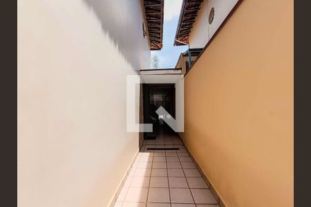 Casa à venda com 142m², 3 quartos e 3 vagas Casa à venda com 142m², 3 quartos e 3 vagasÁrea comum