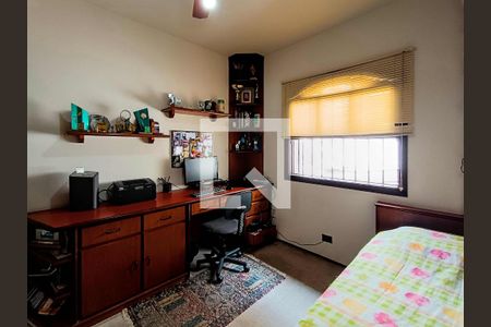 Casa à venda com 142m², 3 quartos e 3 vagas Casa à venda com 142m², 3 quartos e 3 vagasQuarto 4